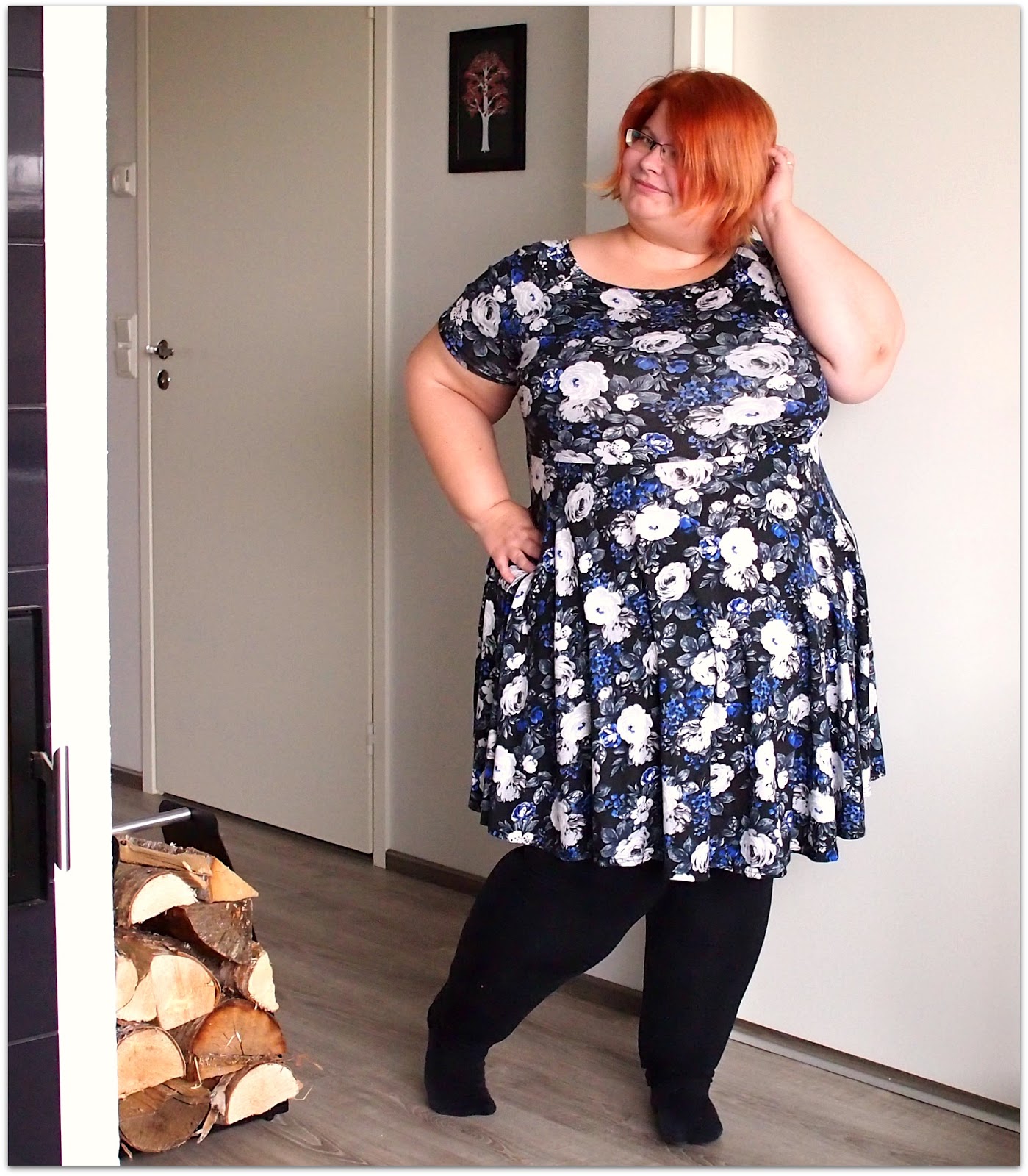 SininenRuusumekko.jpeg